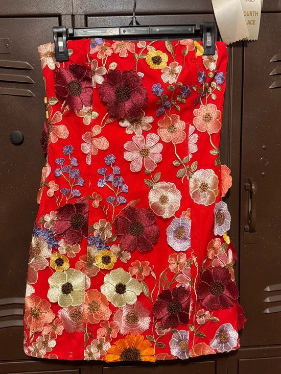 Endless Rose Dresses & Skirts - Floral strapless mini dress